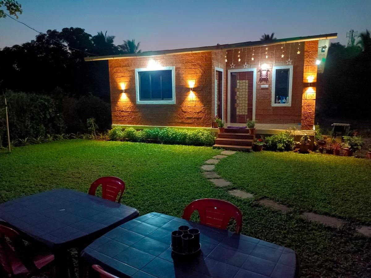 The Royal Ascot Holiday Home Алибаг Экстерьер фото