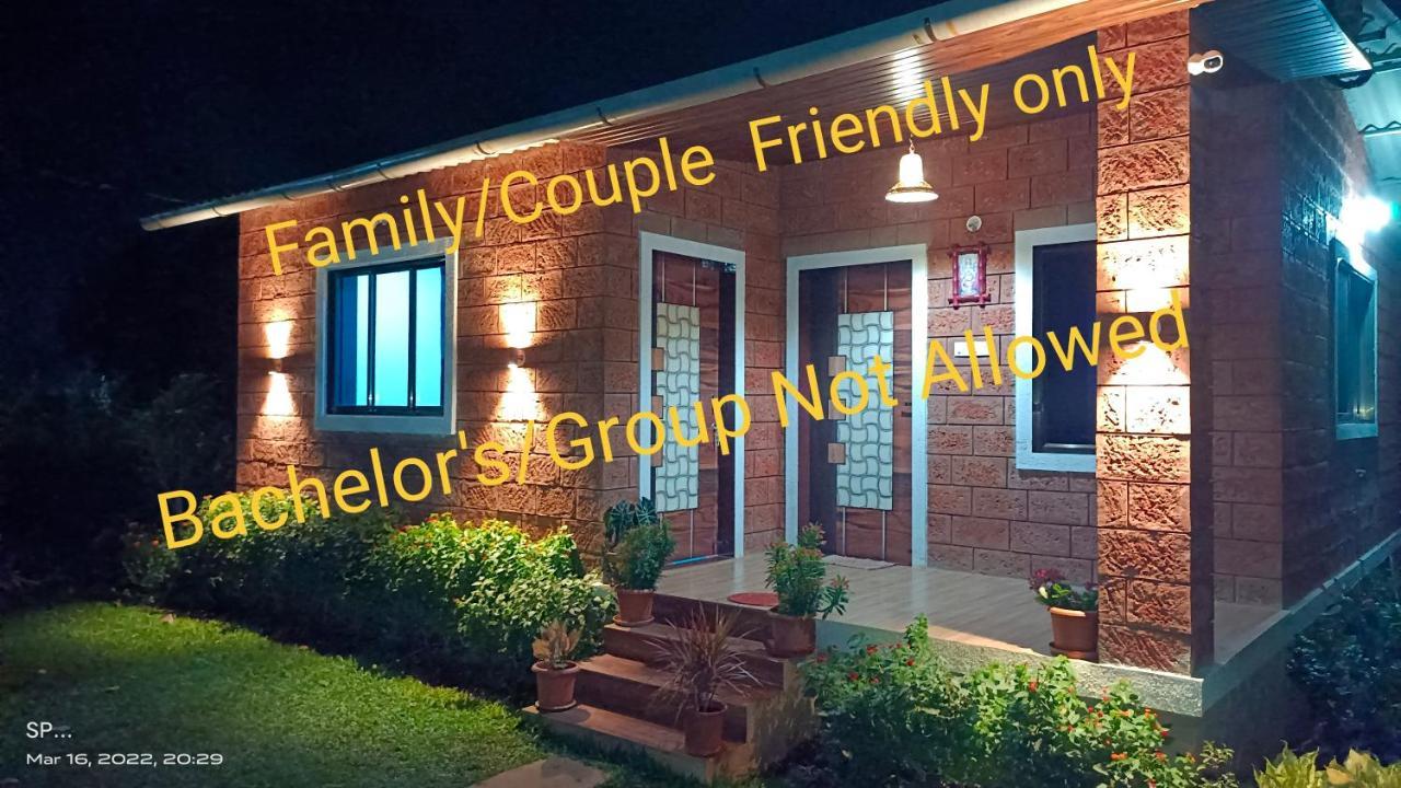 The Royal Ascot Holiday Home Алибаг Экстерьер фото