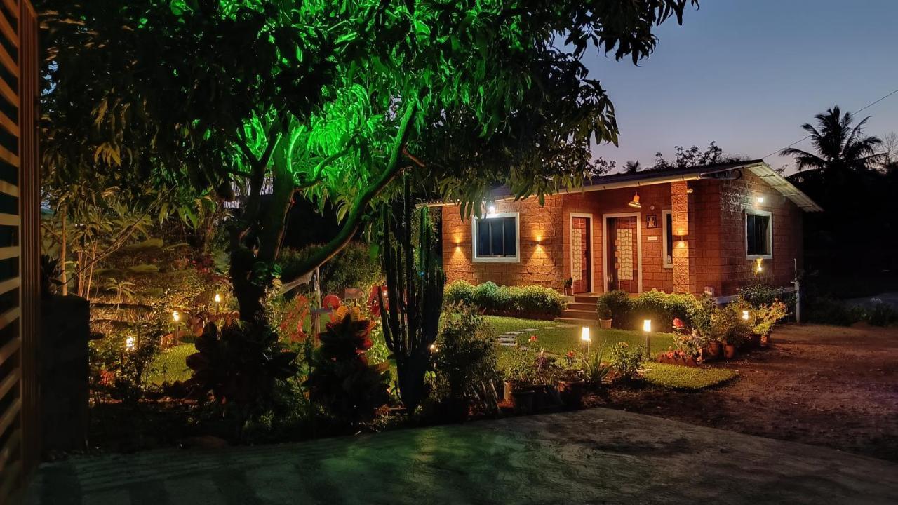 The Royal Ascot Holiday Home Алибаг Экстерьер фото